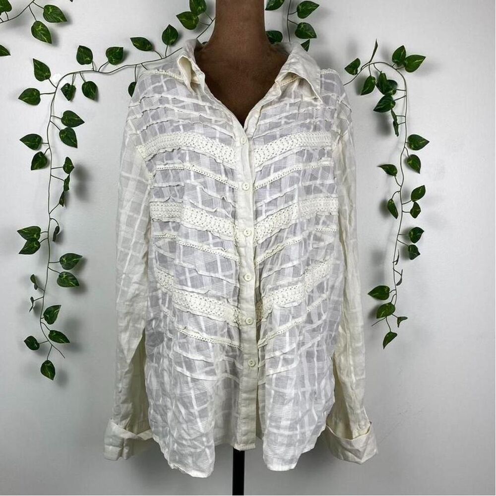 Faded-glory Women's Cream and White Blouse